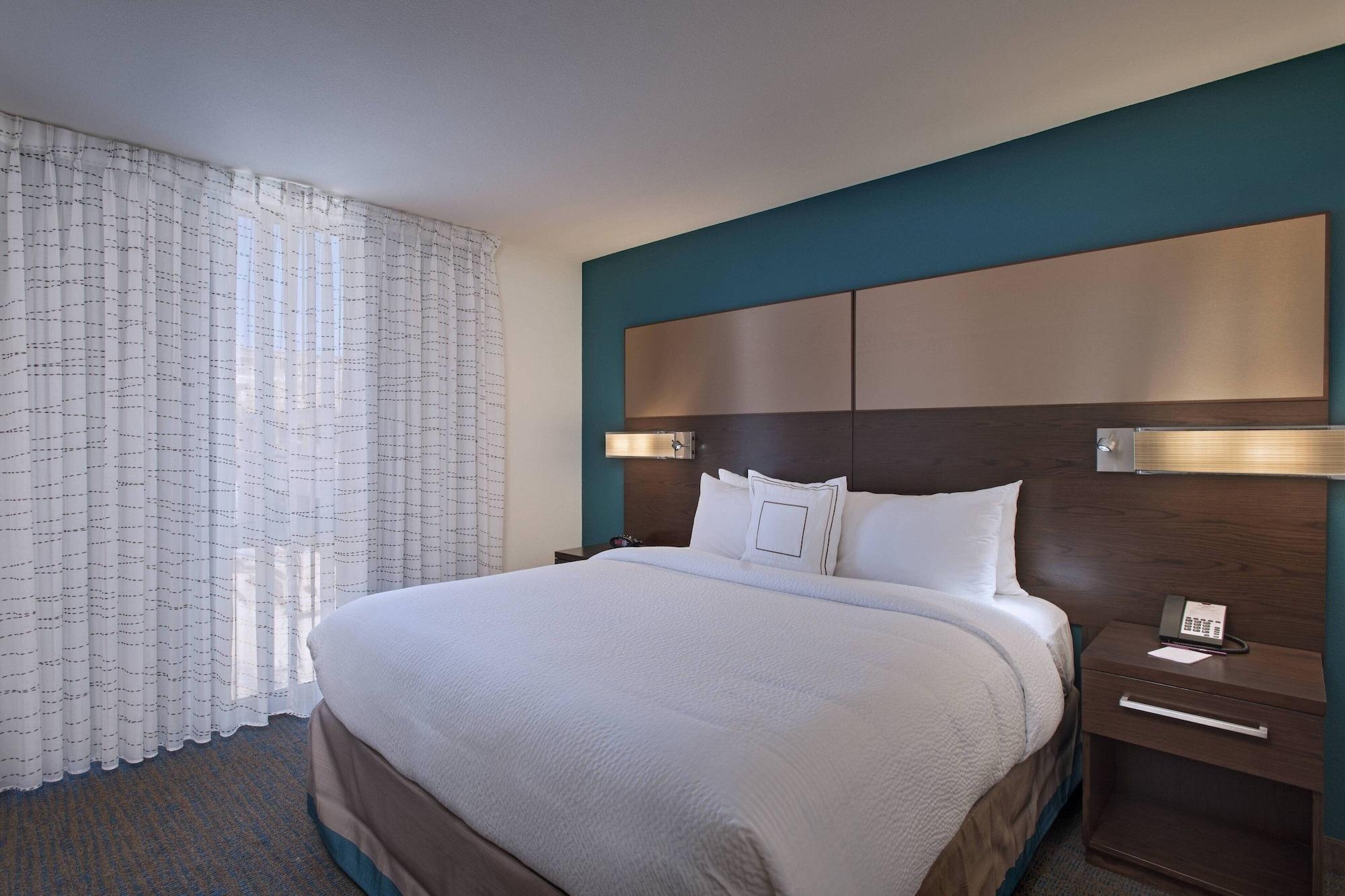 By Marriott The District At Eastover Hotel