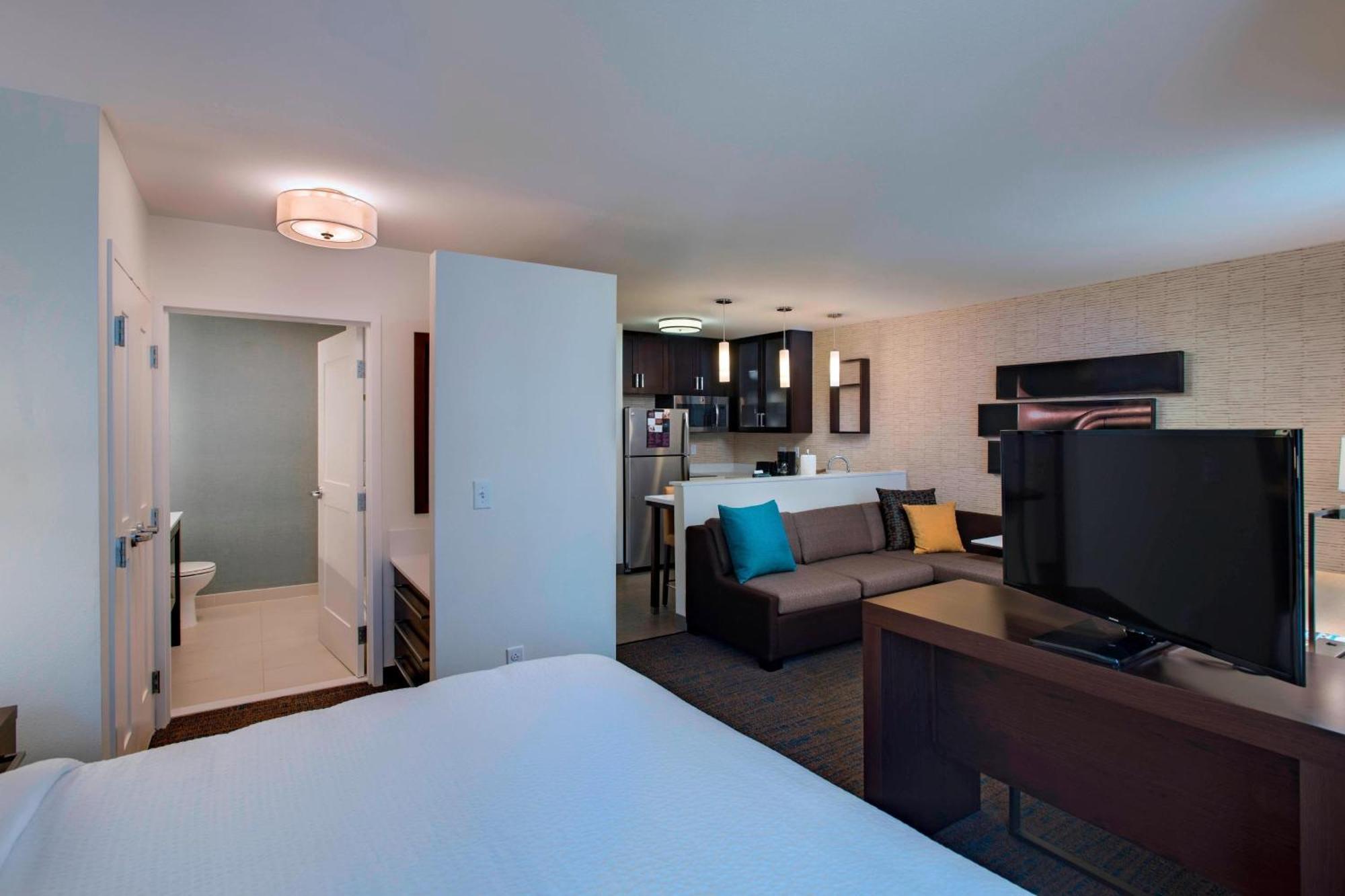 By Marriott The District At Eastover Hotel