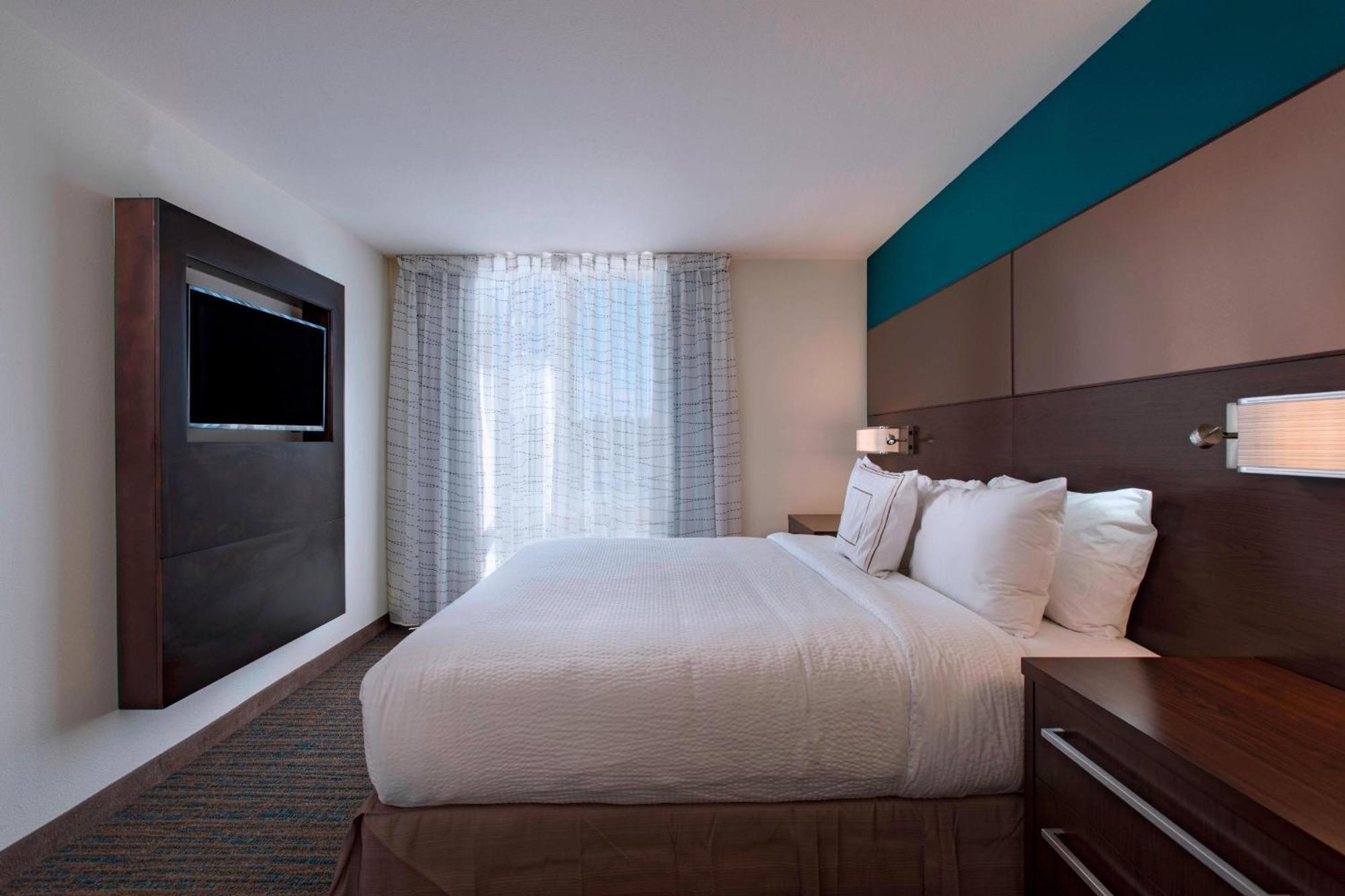 By Marriott The District At Eastover 3* Jackson
